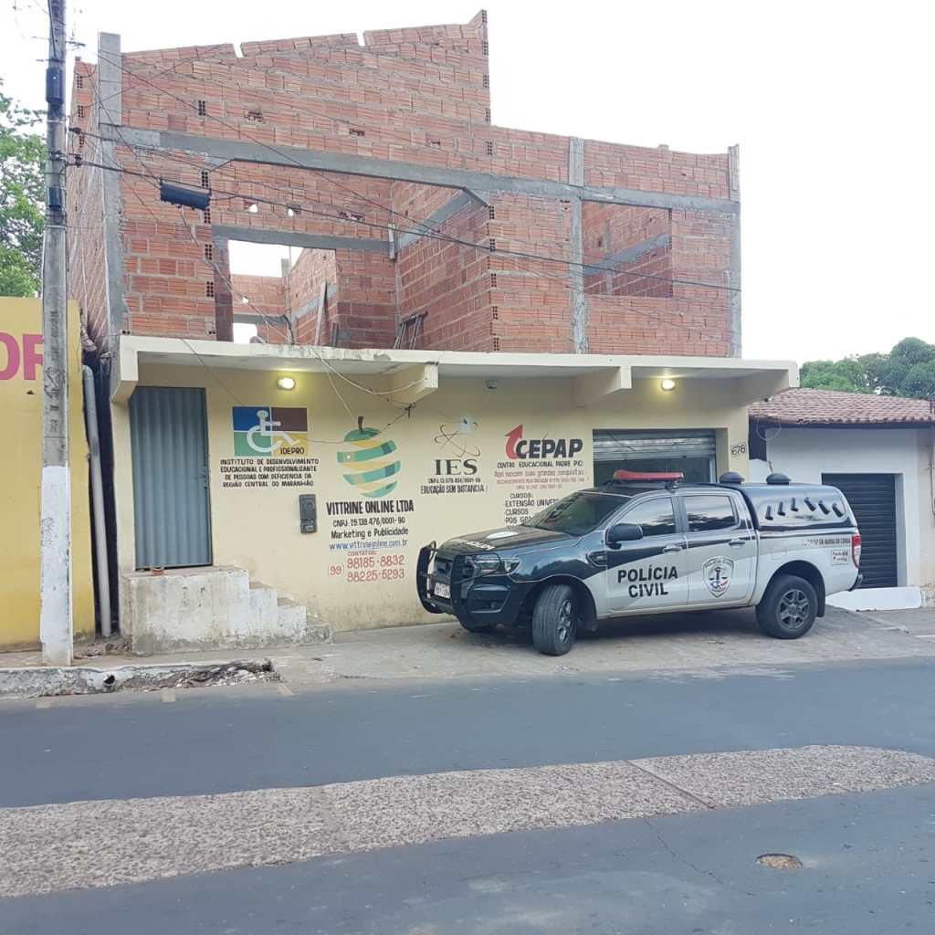 Professor é preso acusado de vender certificados e diplomas&nbsp;falsos