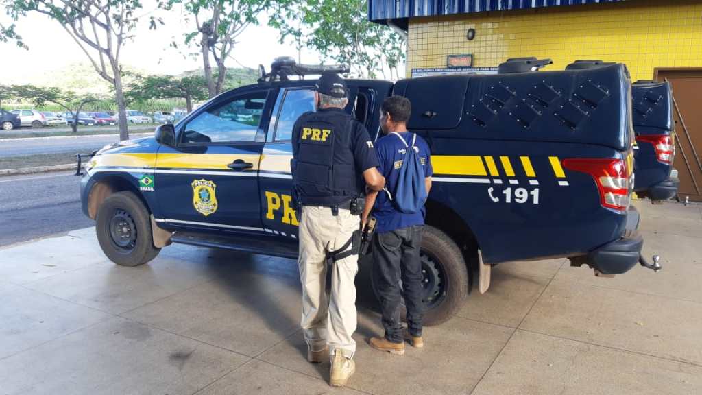 Colisão entre motocicleta e caminhonete na BR-010 é causada por condutor&nbsp;embriagado