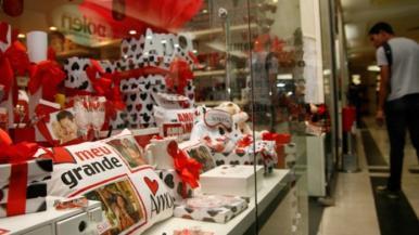 Procon aponta variação de até 713% em presentes para o Dia dos&nbsp;Namorados