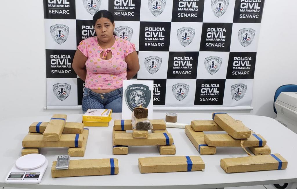 Mulher é presa com mais de 20 kg de&nbsp;maconha