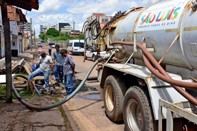 Prefeitura intensifica serviços de manutenção do sistema de drenagem na Ilhinha