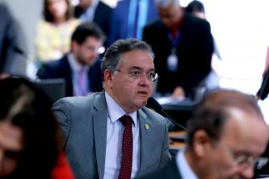 Roberto Rocha pede audiência no Senado para tratar de suspeita de espionagem no&nbsp;MA