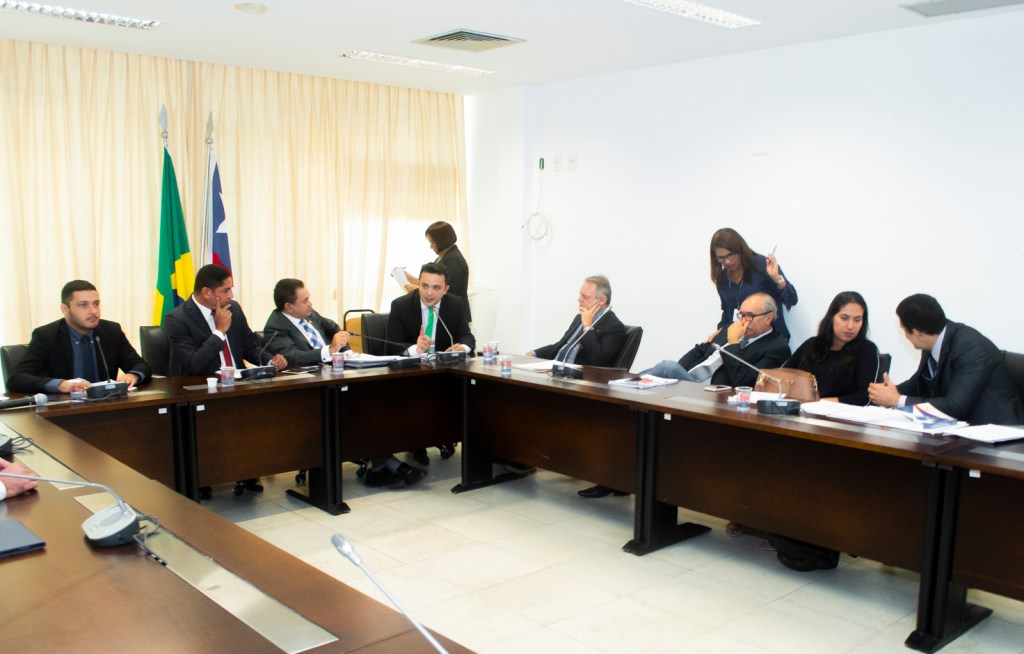 CCJ aprova exclusão de procuradores, defensores e delegados do rol de foro privilegiado da&nbsp;Justiça
