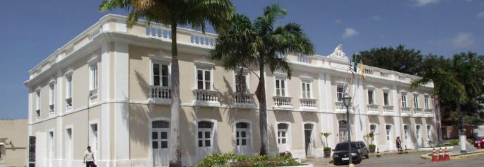 Prefeitura terá que apresentar lista de professores&nbsp;contratados