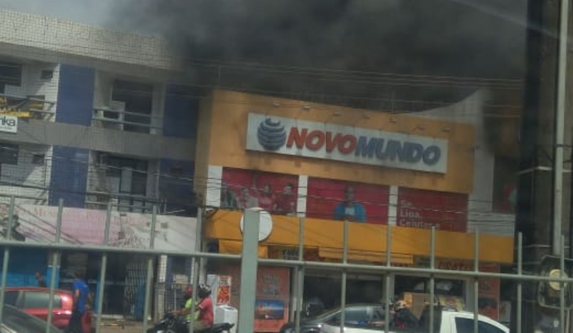 Loja de eletrodomésticos pega fogo no bairro da&nbsp;Cohab