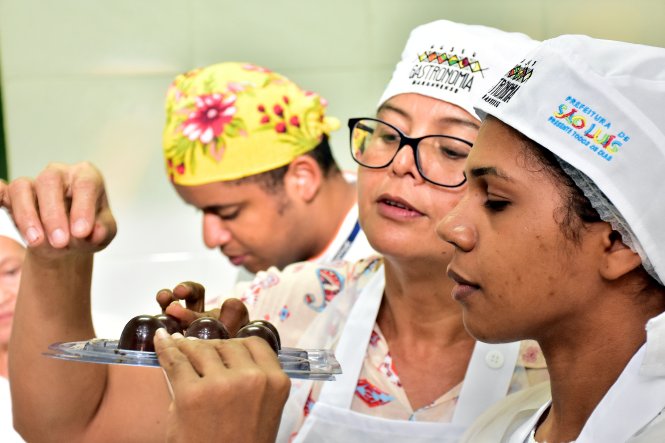 Oficina de gastronomia estimula o conhecimento e a geração de&nbsp;renda