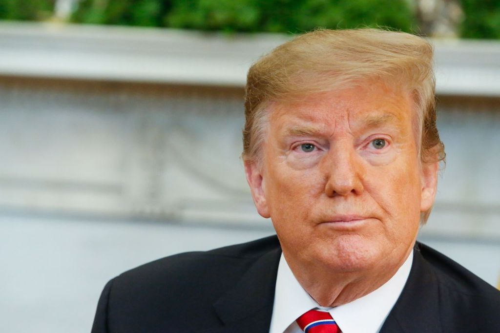 Presidente dos Estados Unidos condena supremacia branca após&nbsp;ataques