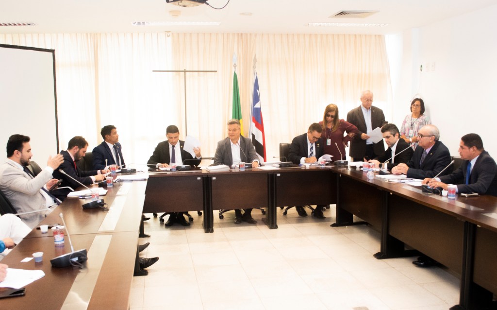 CCJ aprova projeto de lei que concede reajuste a servidores efetivos e comissionados do Poder&nbsp;Judiciário