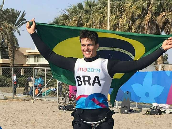 Medalhista no Pan é homenageado pelo&nbsp;HU-UFMA