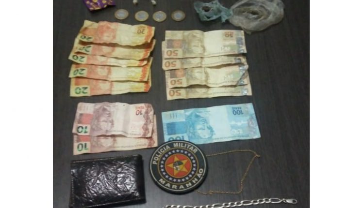 PM detém três pessoas por tráfico de&nbsp;drogas