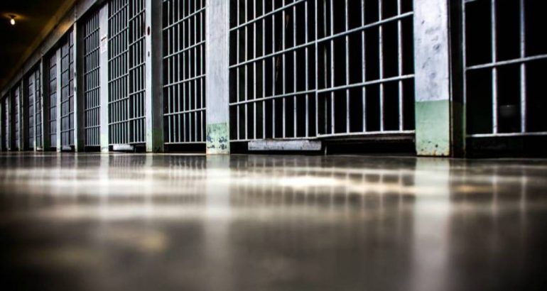 Dupla é condenada a mais de 20 anos de prisão por&nbsp;latrocínio