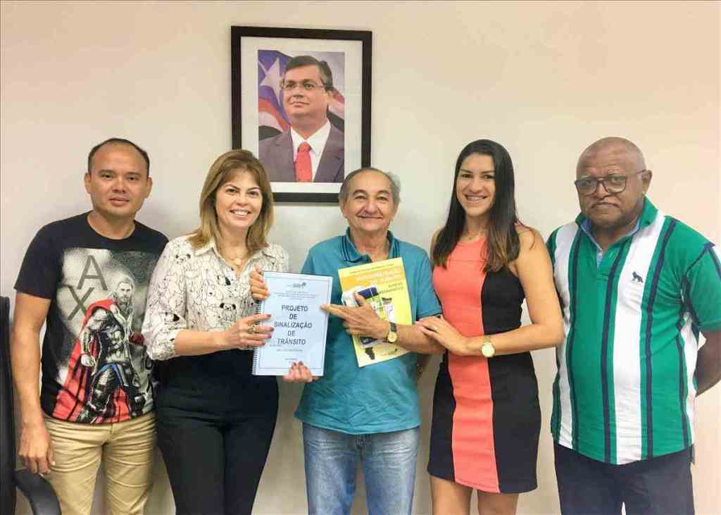 Detran-MA entrega Projeto de Sinalização Viária a São João&nbsp;Batista