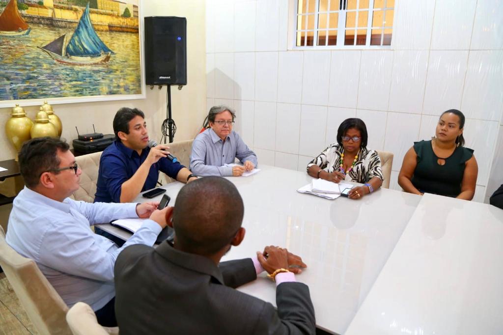 Vereadores dialogam com comerciantes sobre reforma dos Mercados e Feiras de São&nbsp;Luís