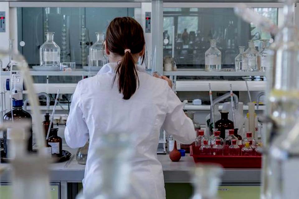 Cientistas descobrem molécula que poderá tratar câncer de&nbsp;ovário