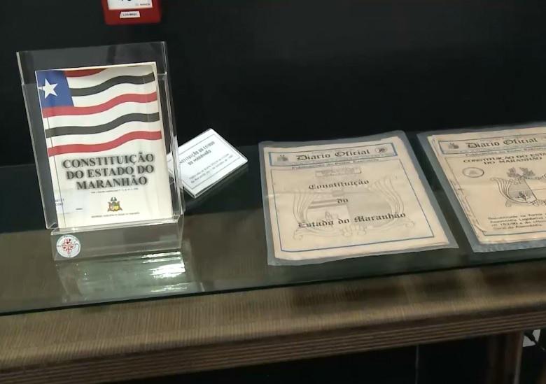 Cerimônia pelos 30 anos da Constituição Estadual homenageará parlamentares participantes do ato&nbsp;histórico