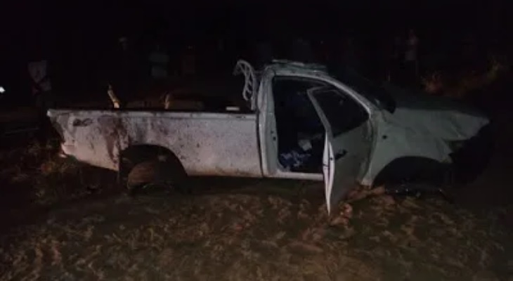 Casal morre após choque frontal entre dois veículos na&nbsp;BR-402