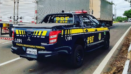 PRF apreende carga ilegal de cigarro avaliada em 3,5&nbsp;milhões