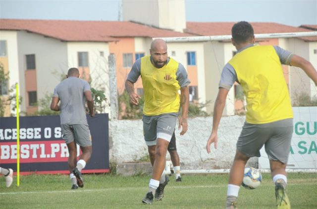 Sampaio só recomeça a pré- temporada no dia&nbsp;9