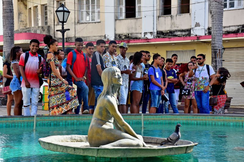 Informante Anfitrião leva adolescentes para conhecerem pontos turísticos de São&nbsp;Luís