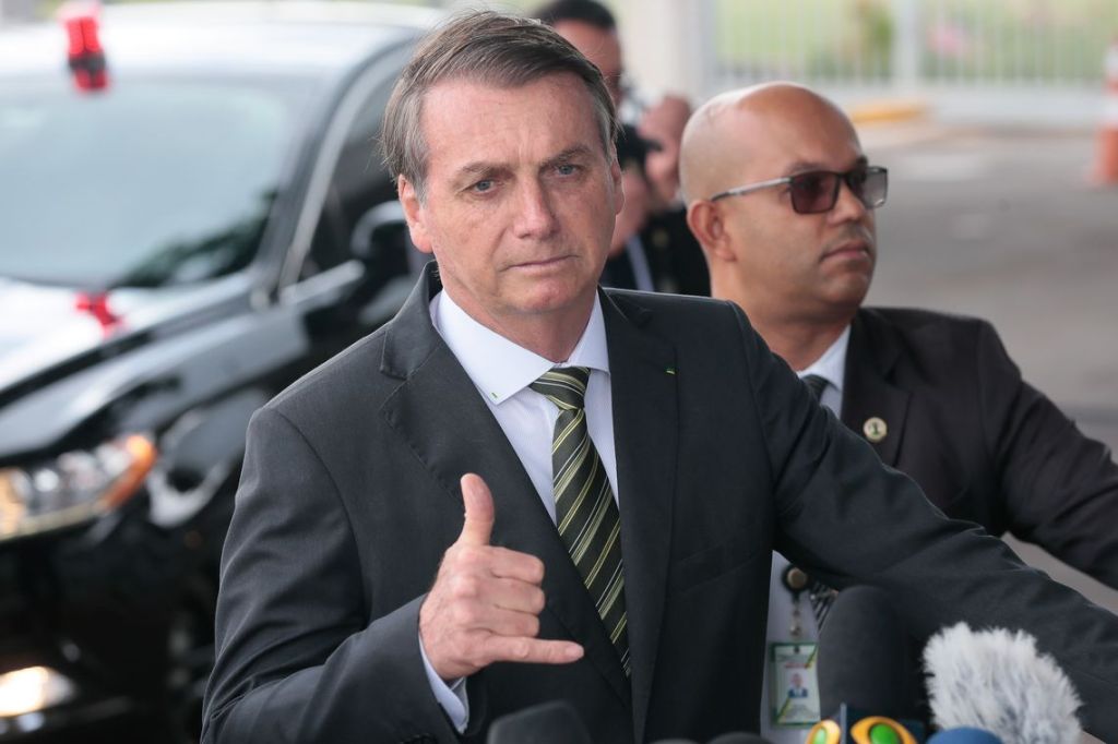 Bolsonaro diz que usará canal aberto com Trump para falar de&nbsp;tarifas