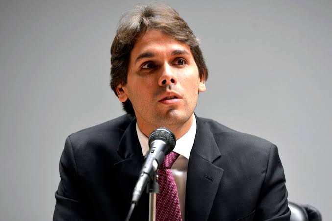 Governo anuncia demissão do presidente do INSS, Renato Rodrigues&nbsp;Vieira