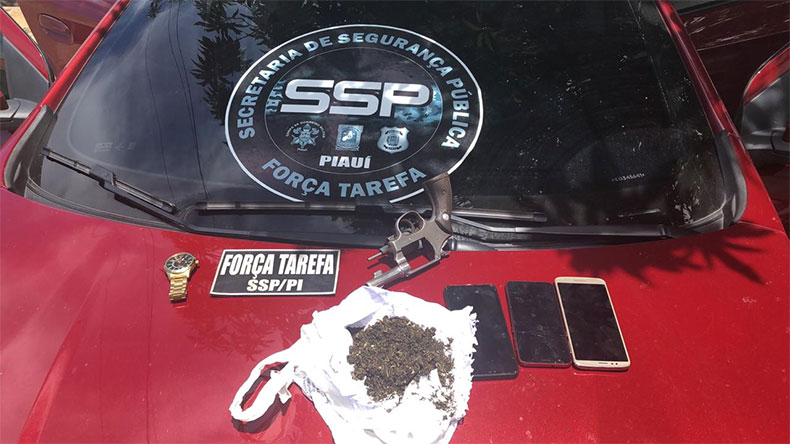 Carro com placa de Raposa é apreendido com dupla suspeita de assaltos do&nbsp;PI