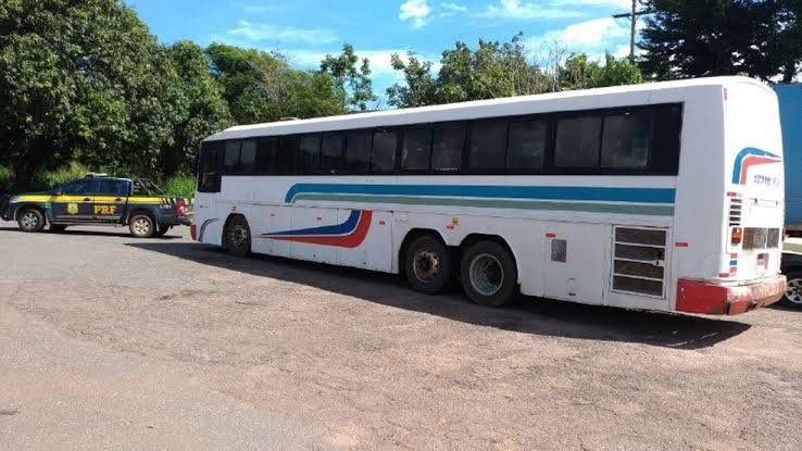Cinco pessoas continuam internadas após acidente com ônibus&nbsp;clandestino