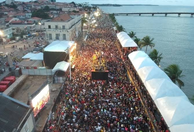 Circuito Beira-Mar atrai milhares de pessoas em programação&nbsp;pré-carnaval