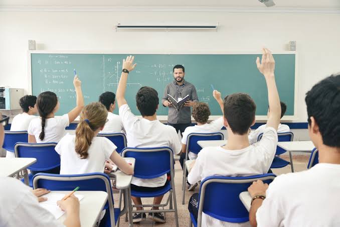 Governo do Maranhão anuncia reajuste de até 17,5% para professores da rede&nbsp;estadual