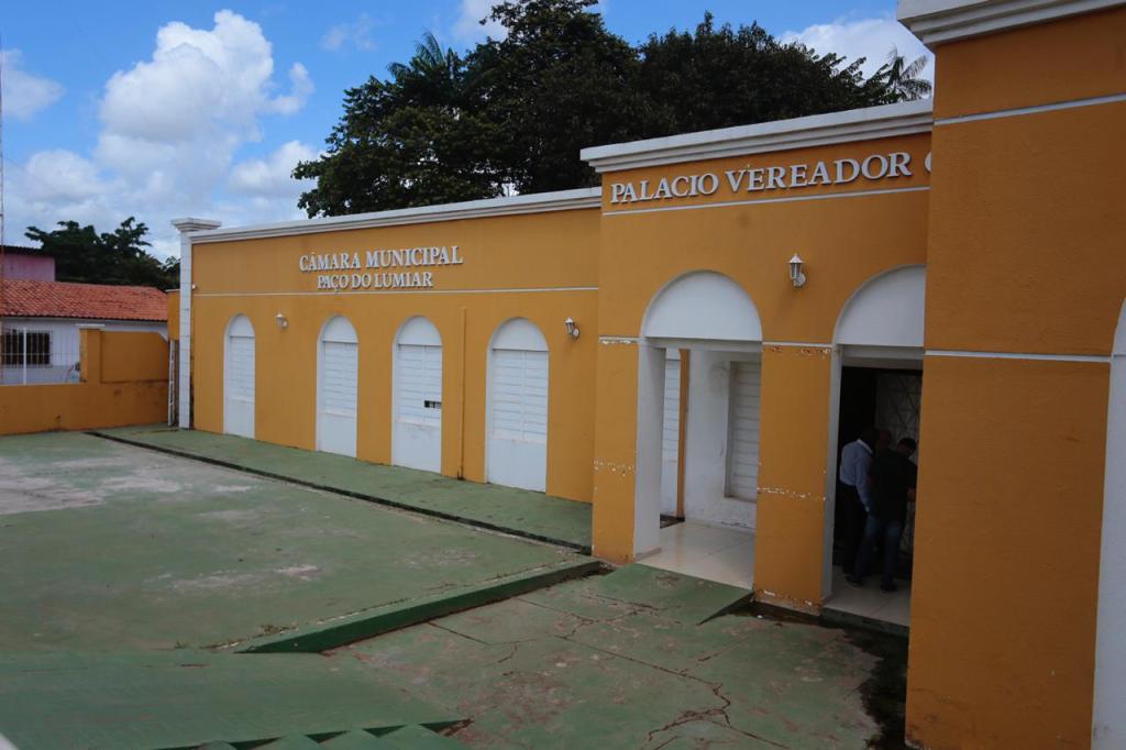 Câmara de Paço do Lumiar teve aumento de 500% em salários de&nbsp;comissionados