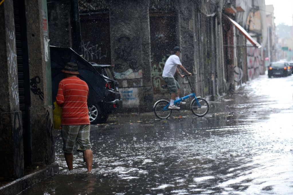 Chuvas causam morte e prejuízo no&nbsp;Rio