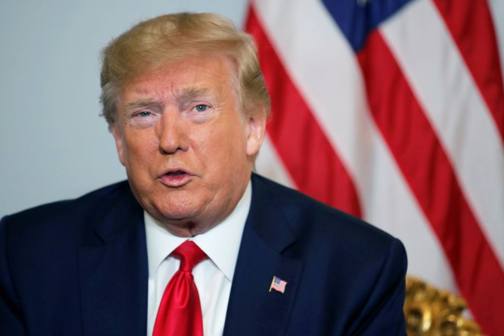 Trump desiste de reabrir comércio dos EUA em&nbsp;abril