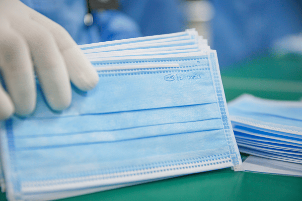 Governo do Maranhão reduz imposto do álcool em gel, luvas e máscaras&nbsp;médicas.