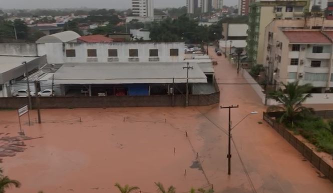 Chuva forte causa transtornos na região metropolitana de São&nbsp;Luís