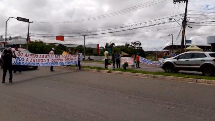 Por demora no pagamento do seguro-defeso, pescadores protestam em&nbsp;SL