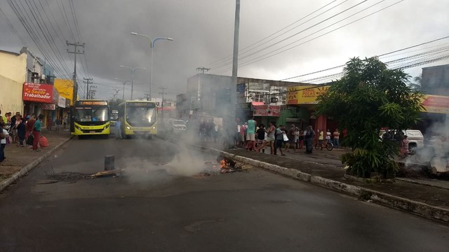 Protesto bloqueia Avenida São Marçal no João Paulo e causa&nbsp;engarrafamento