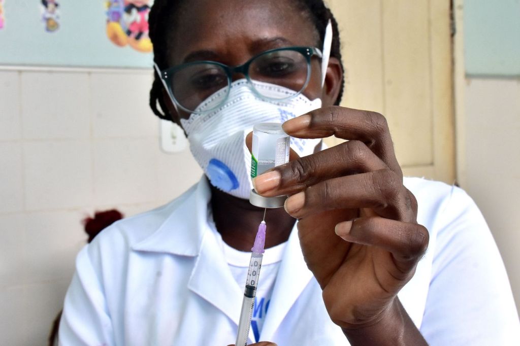 Começa vacinação contra H1N1 para público-alvo com iniciais de K a&nbsp;Z