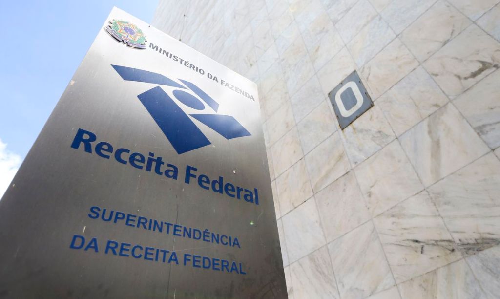 Receita paga restituições do quinto e último lote do IR&nbsp;2022