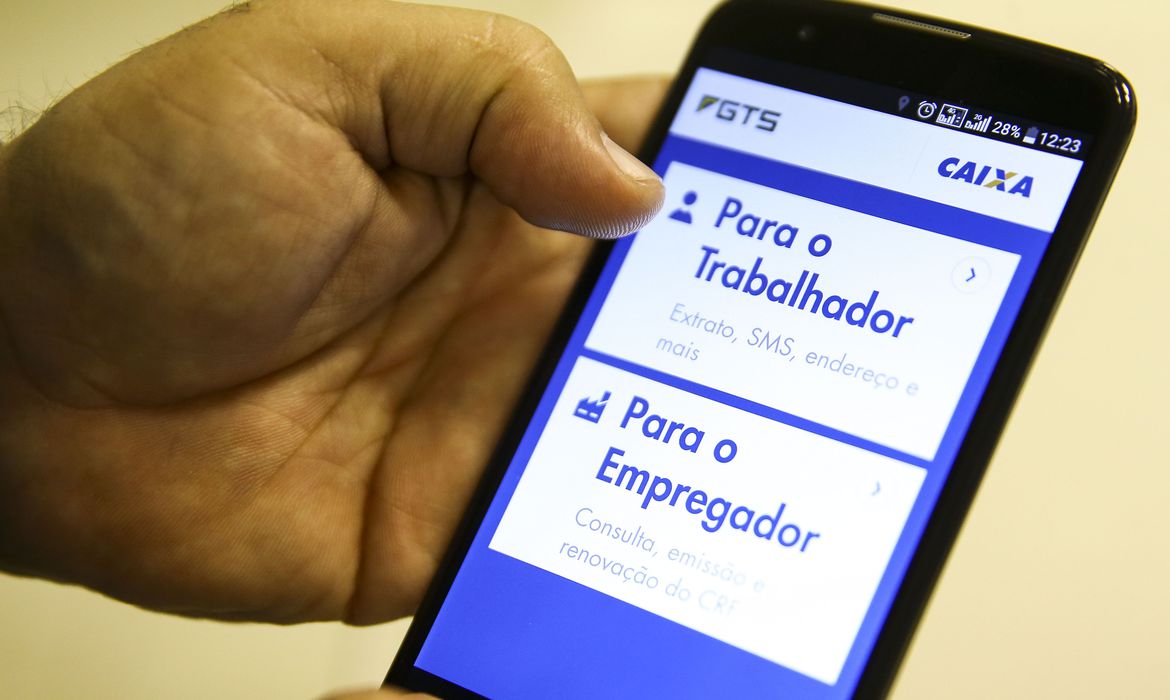 FGTS: saque extraordinário pode ser solicitado até 15 de dezembro