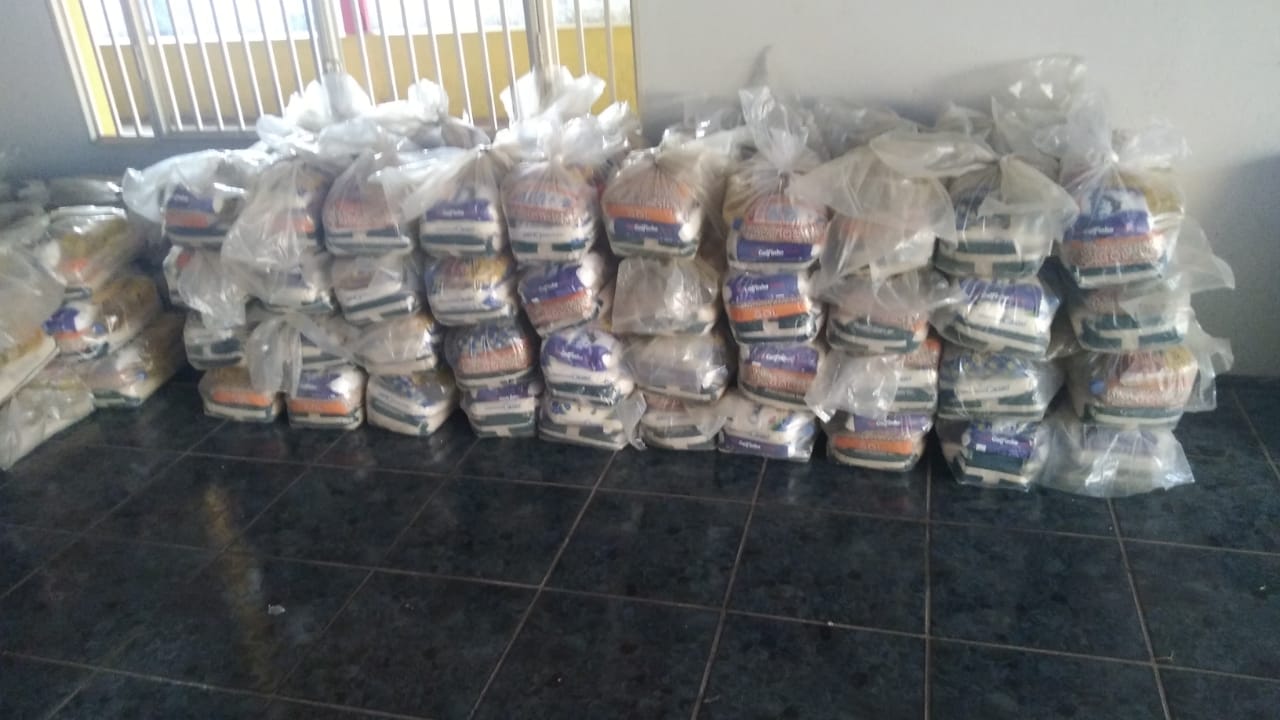 VLI entrega cestas básicas a instituição do São Francisco do Brejão (MA)
