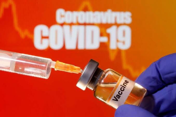 Rússia registra primeira vacina do mundo contra a&nbsp;covid-19
