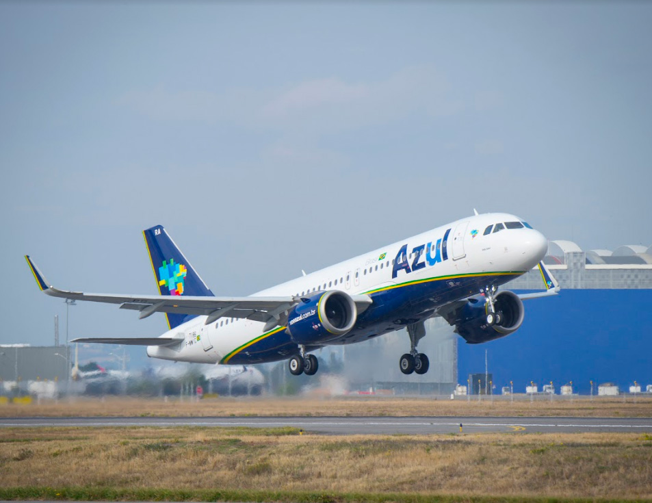 Empresa aérea deve indenizar cliente por cancelamento de&nbsp;voo