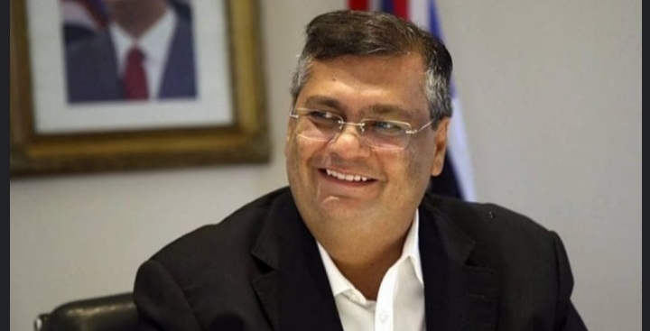 Flavio Dino sanciona lei que institui sistema de avaliação de políticas&nbsp;públicas
