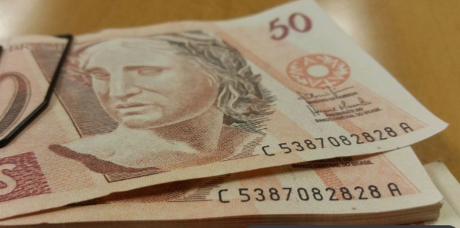 Salário mínimo será de R$ 1.212 a partir de janeiro de&nbsp;2022