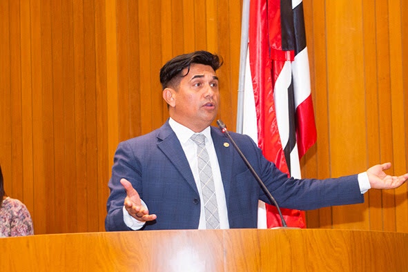 Wellington do curso critica reajuste no ICMS que aumenta combustíveis no&nbsp;Maranhão