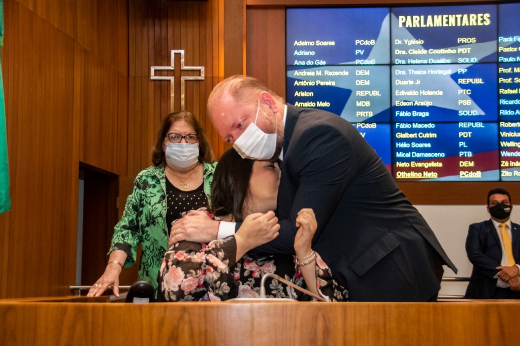 Marco histórico – Andreia Rezende estreia primeira tribuna acessível do Maranhão na gestão de Othelino&nbsp;Neto