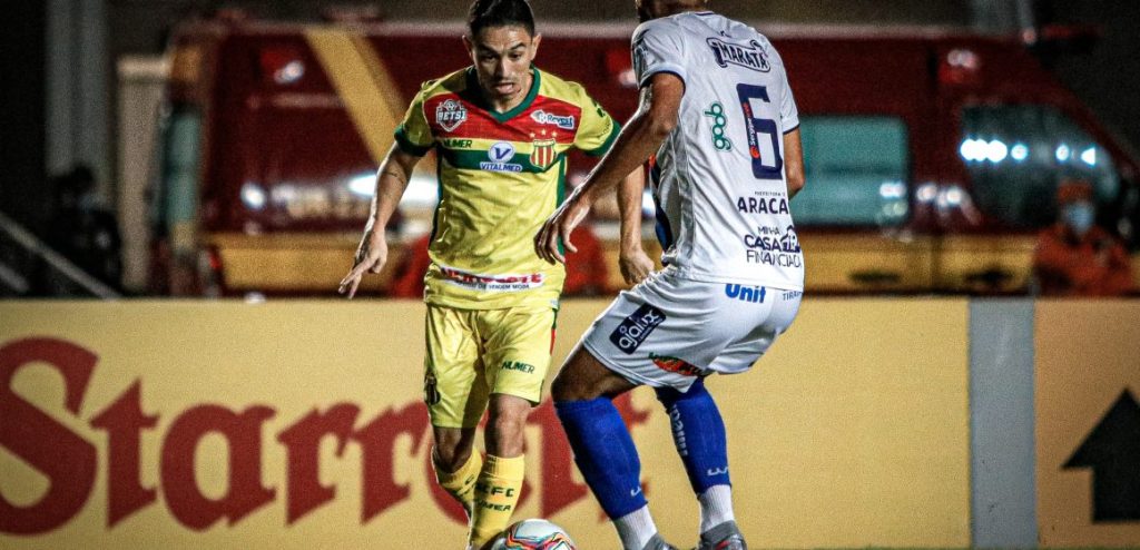 “Vamos reunir forças para um grande jogo contra o Cuiabá”, diz Léo&nbsp;Condé