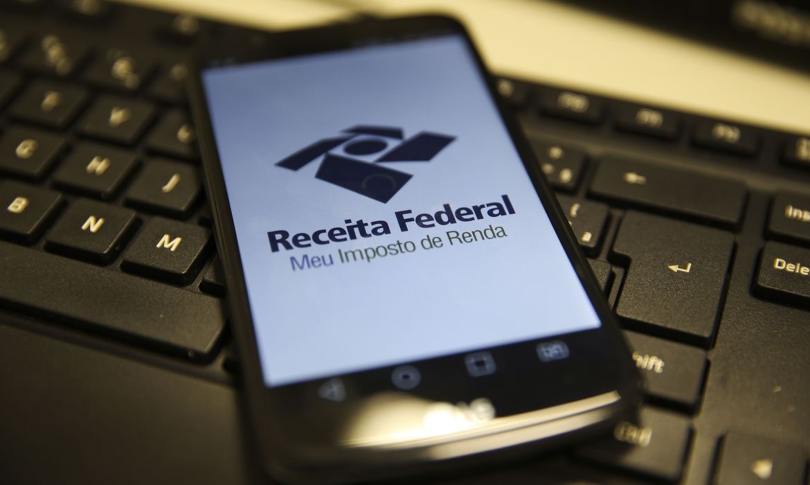 Receita paga hoje restituições do segundo lote do IR 2022