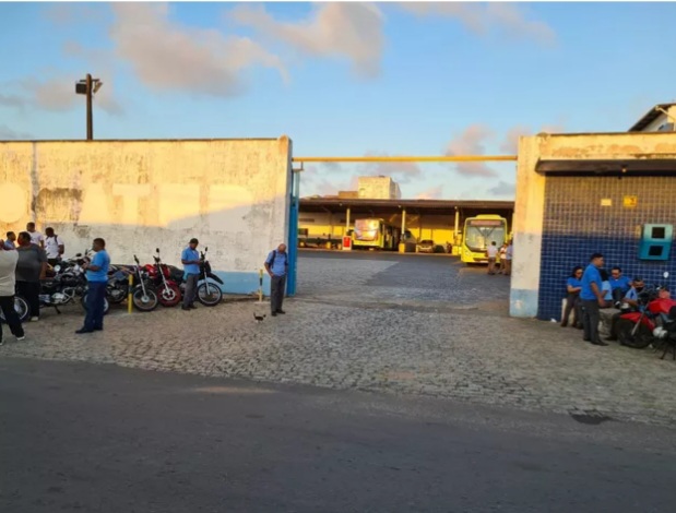 Empresários recusam auxílio de R$ 8.250.000 proposto pela Prefeitura para pôr fim a greve dos&nbsp;rodoviários