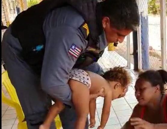 Policial Militar salva criança vítima de afogamento em&nbsp;Caxias